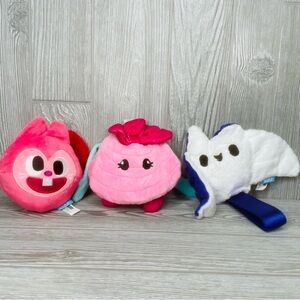 3 bark box plush new without tag manta ray , clam and squirrel plush dog toy